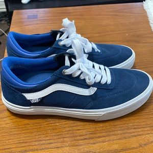 Mens vans hardly worn. Maybe 4 times